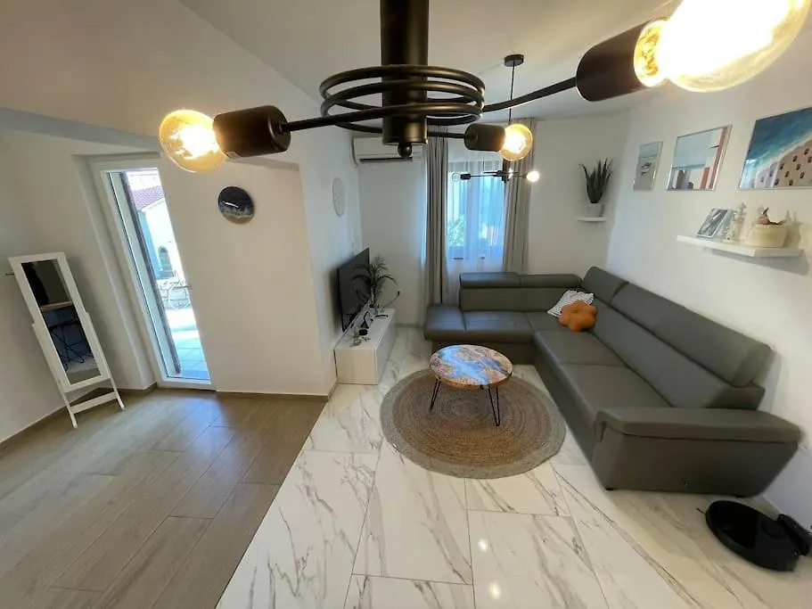 Lägenhet Sunny & Stunning Holiday Home Rabac